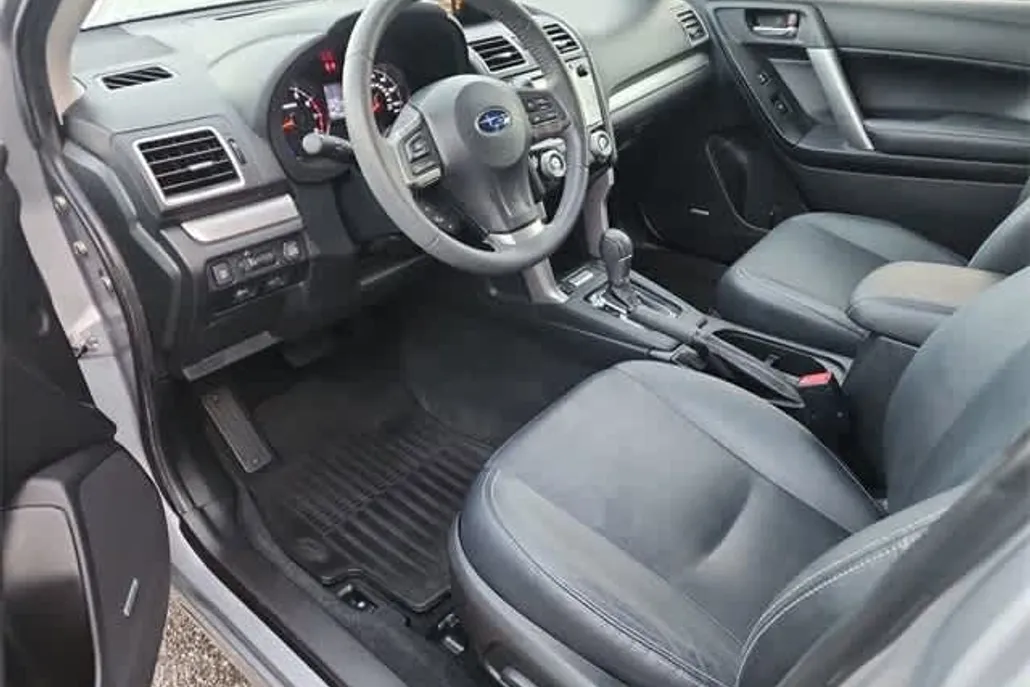 2016 Subaru Forester 2.0XT Touring photo 1