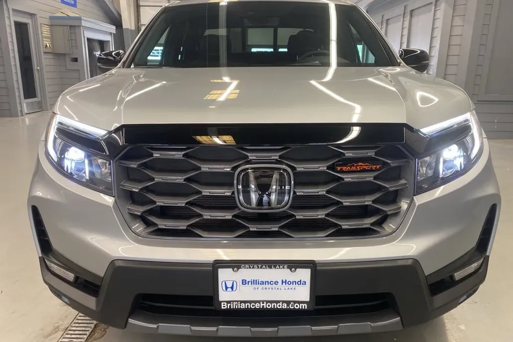 2025 Honda Ridgeline TrailSport photo 1