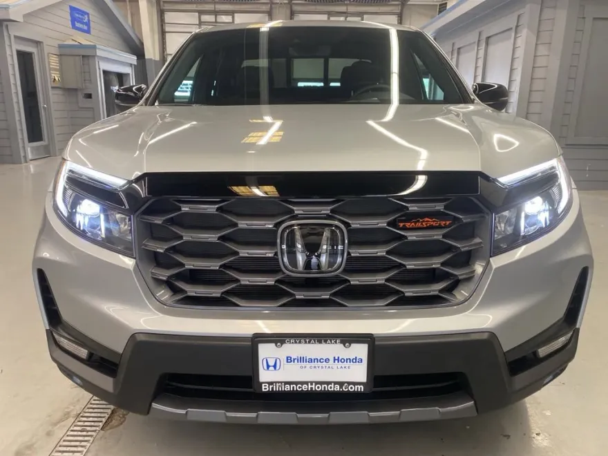 2025 Honda Ridgeline TrailSport photo 1