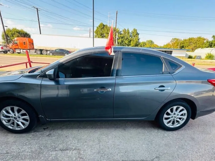 2019 Nissan Sentra S photo 1