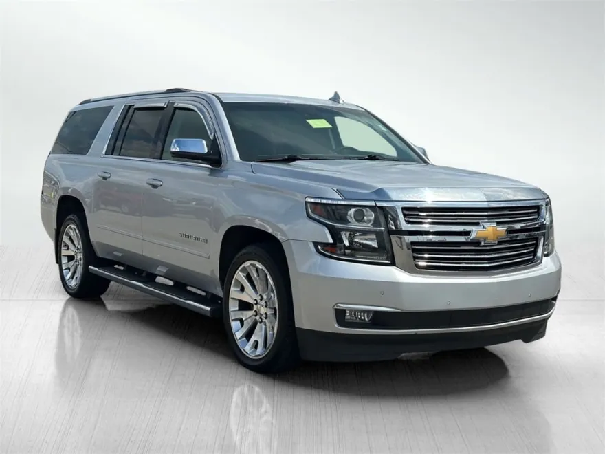 2018 Chevrolet Suburban Premier photo 1
