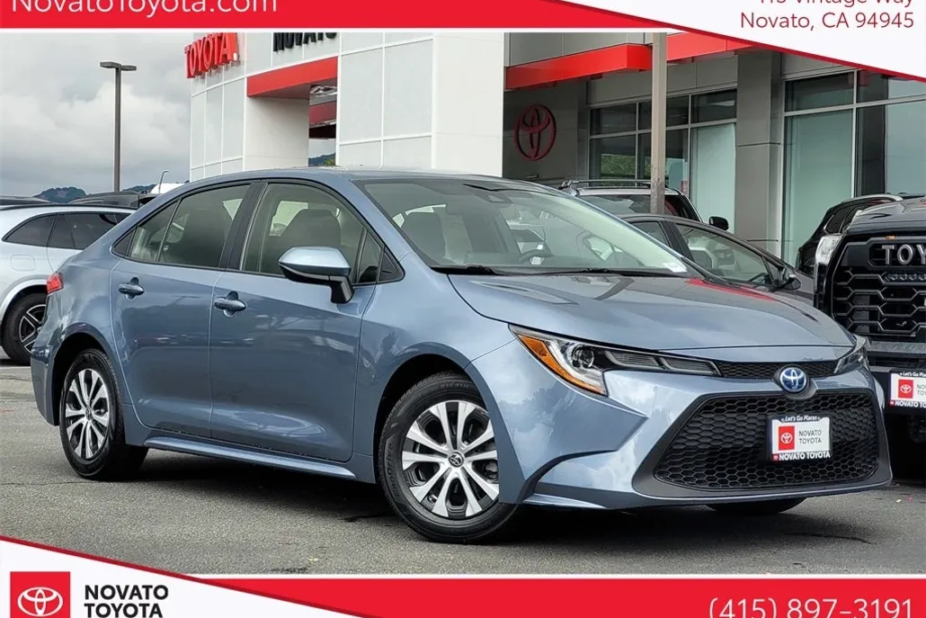 2022 Toyota Corolla Hybrid LE photo 1