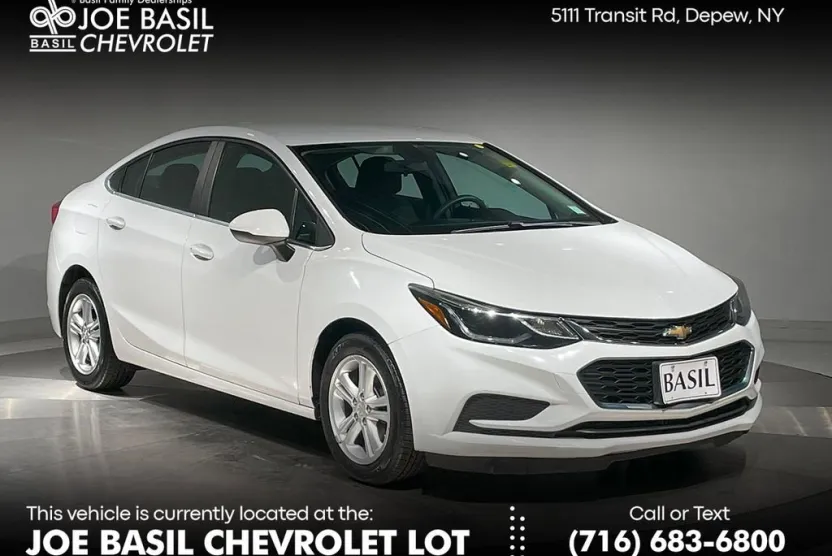 2018 Chevrolet Cruze LT photo 1