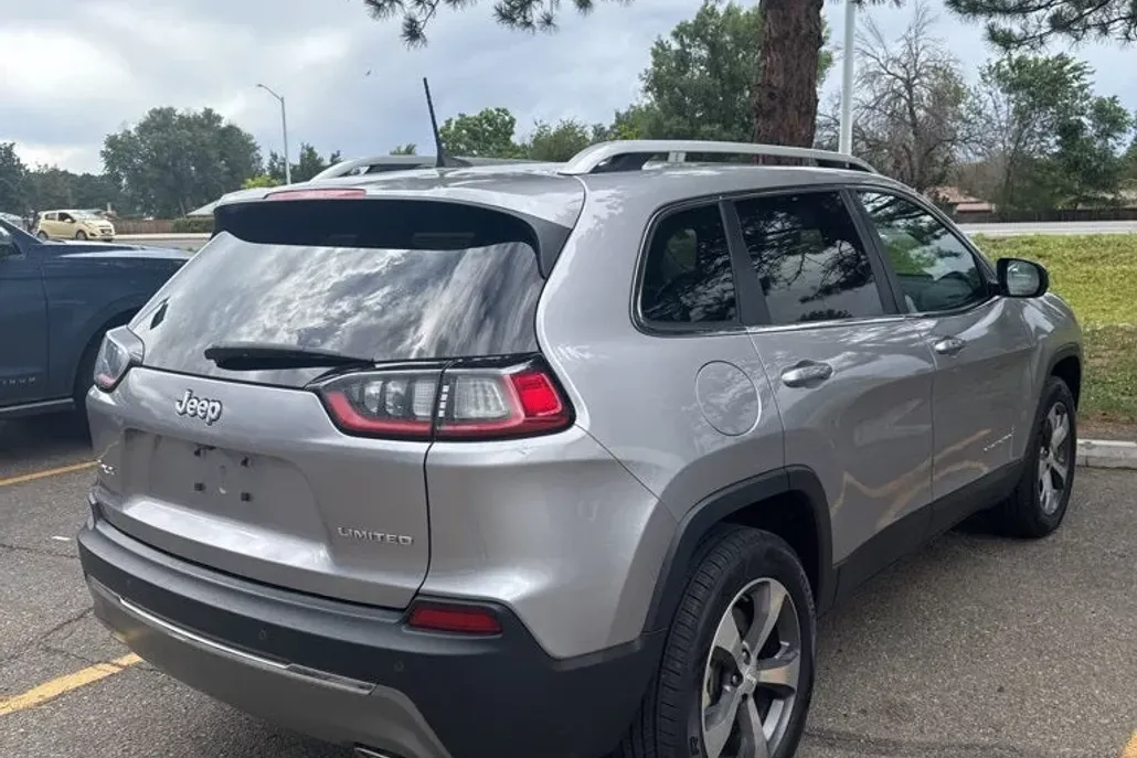2020 Jeep Cherokee Limited photo 1