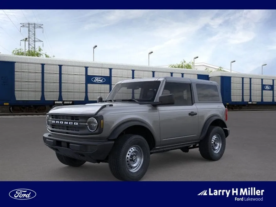 2025 Ford Bronco Base photo 1
