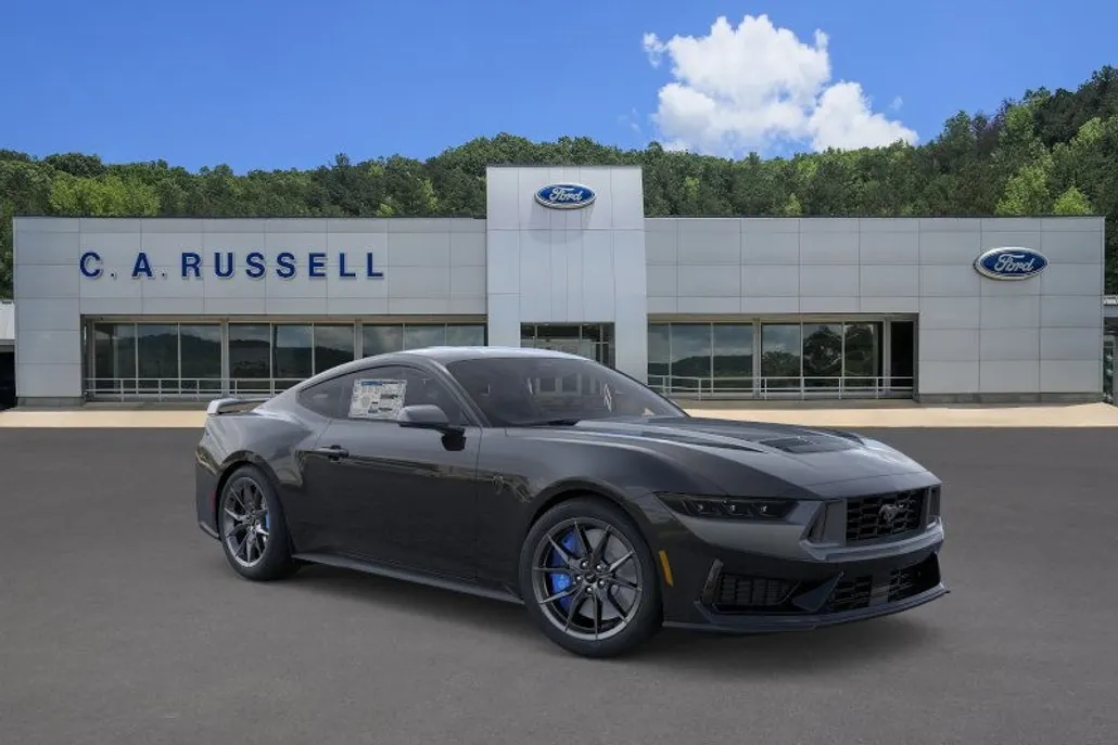 2025 Ford Mustang Dark Horse photo 1