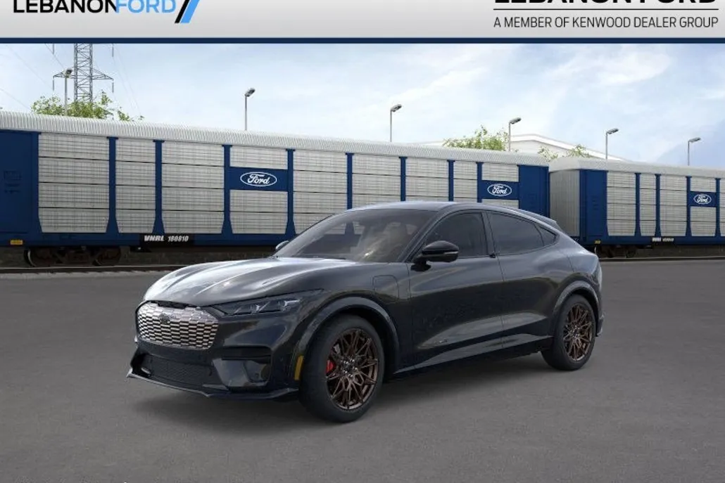 2025 Ford Mustang Mach-E GT photo 1