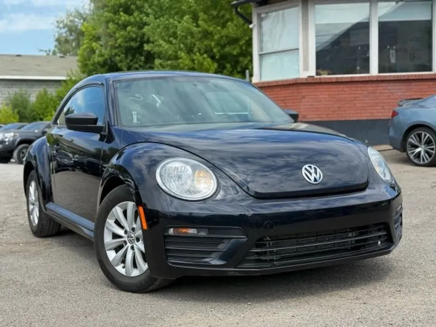 2017 Volkswagen Beetle 1.8T photo 1