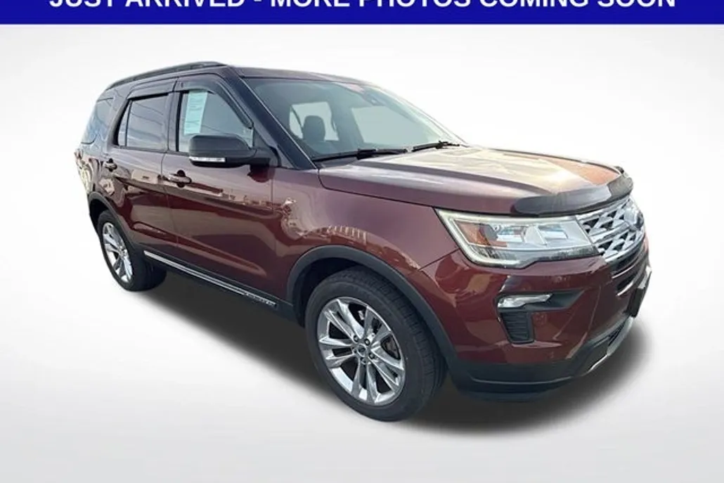 2018 Ford Explorer XLT photo 1