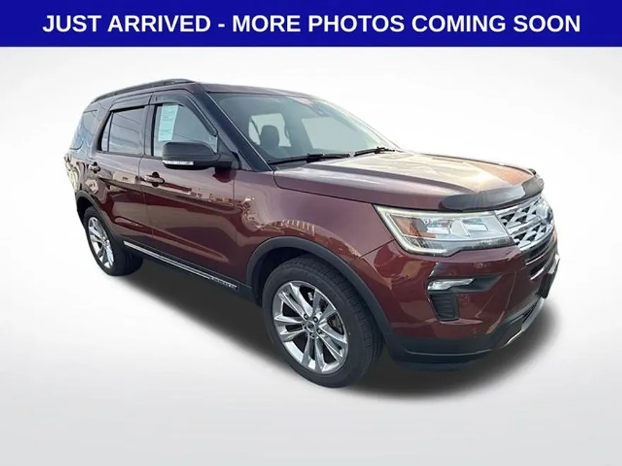2018 Ford Explorer XLT photo 1