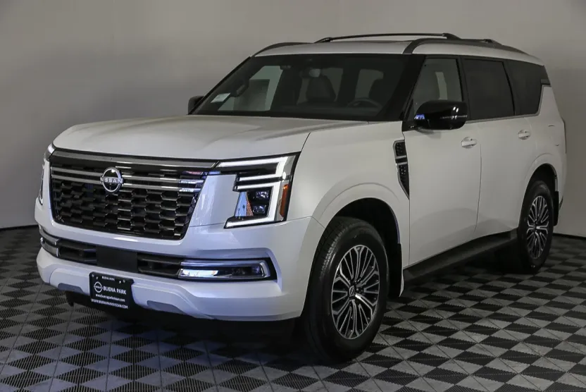 2025 Nissan Armada Platinum photo 1