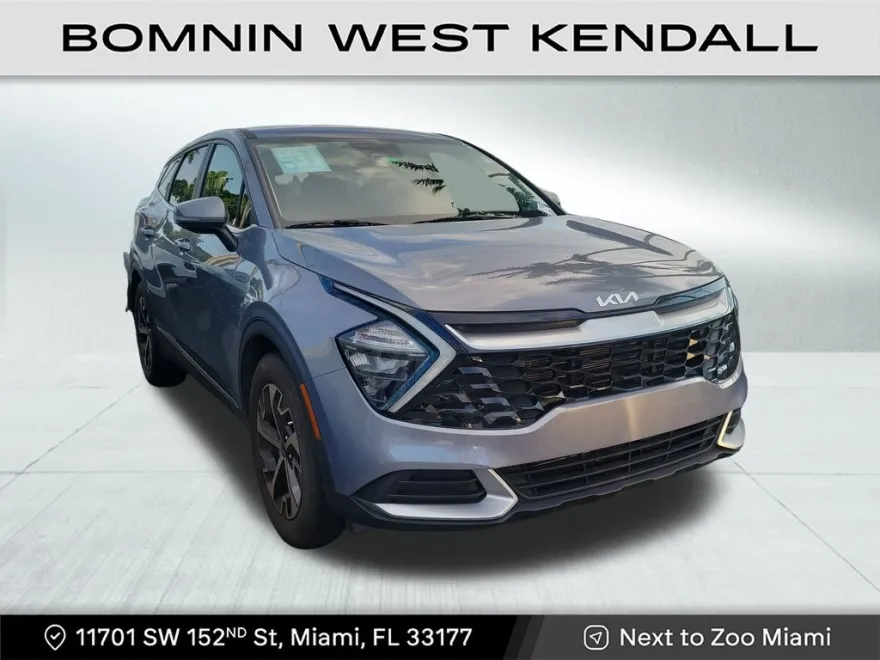 2023 Kia Sportage EX photo 1