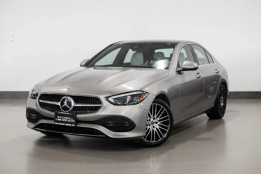 2024 Mercedes Benz C 4MATIC 300 photo 1
