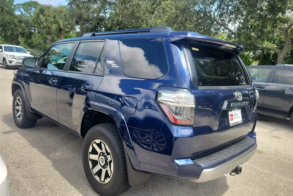 2023 Toyota 4Runner TRD Off-Road photo 1