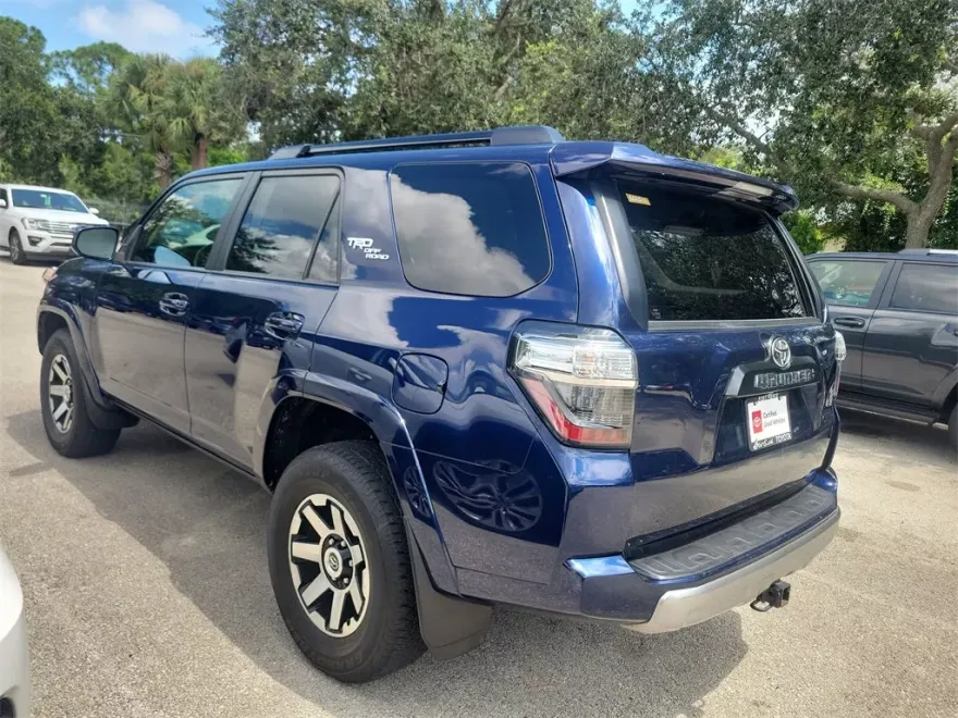 2023 Toyota 4Runner TRD Off-Road photo 1