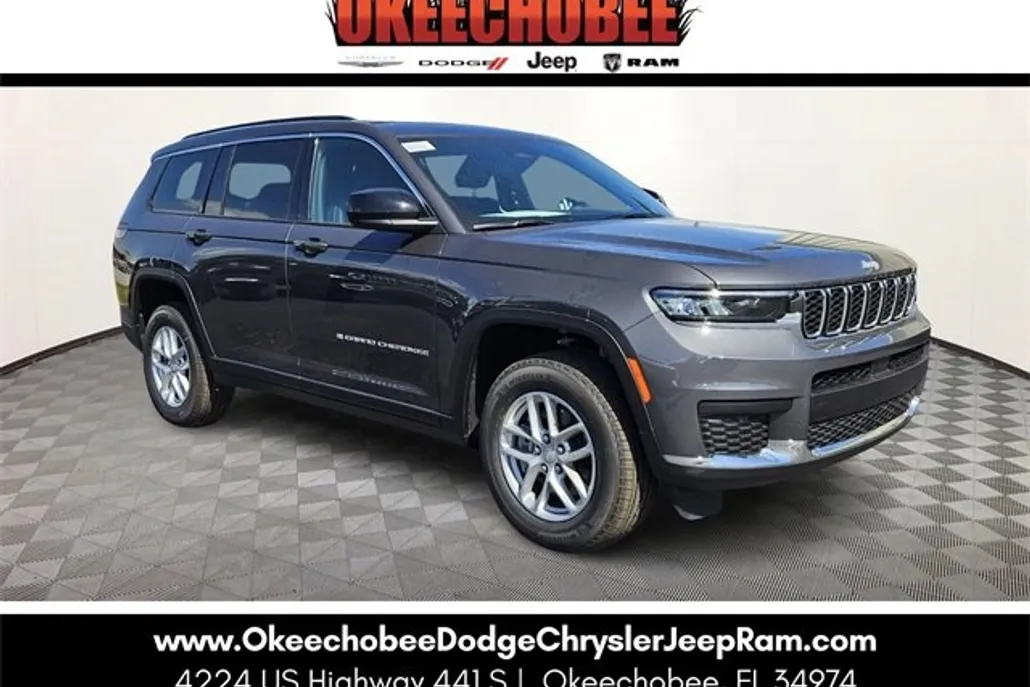 2025 Jeep Grand Cherokee Laredo photo 1
