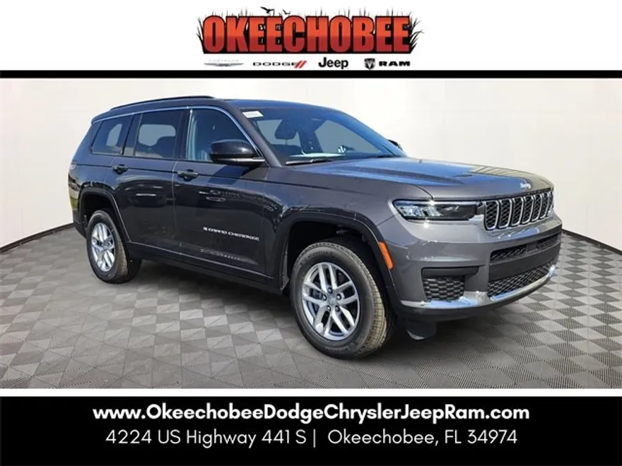 2025 Jeep Grand Cherokee Laredo photo 1