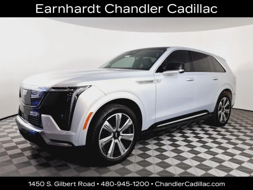 2025 Cadillac Escalade IQ Luxury photo 1