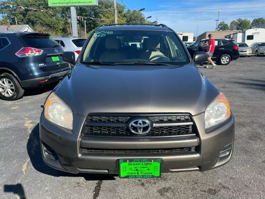 2012 Toyota RAV4 photo 1