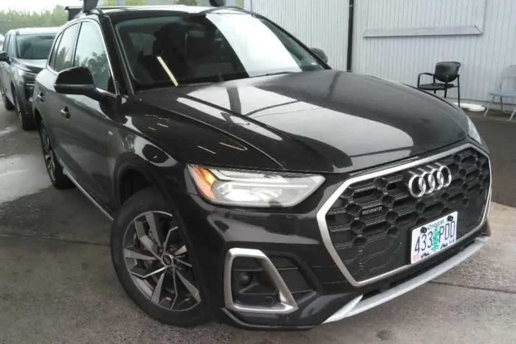 2023 Audi Q5 45 S line Premium Plus photo 1