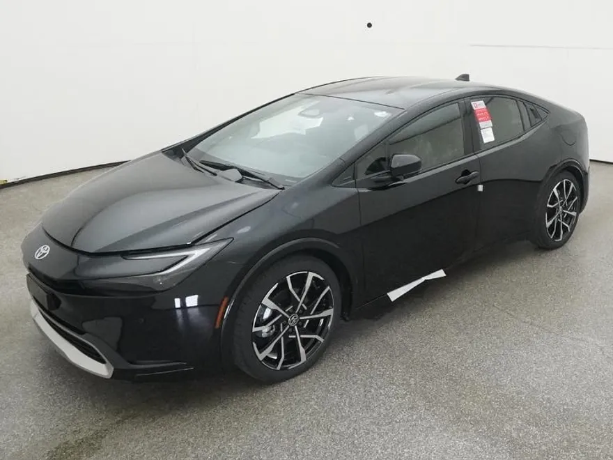 2026 Toyota Prius XSE Plug-in Hybrid photo 1