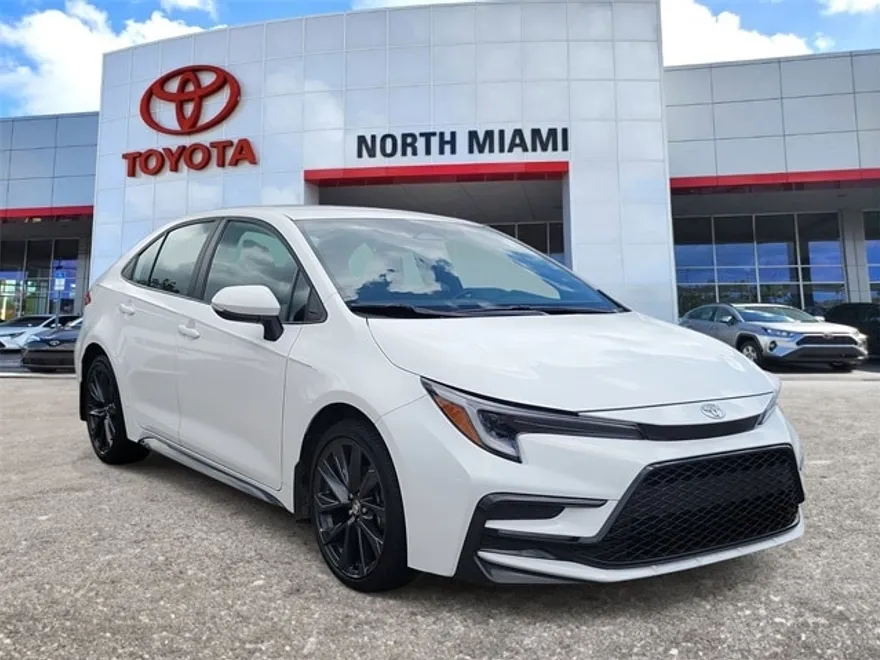 2025 Toyota Corolla SE photo 1