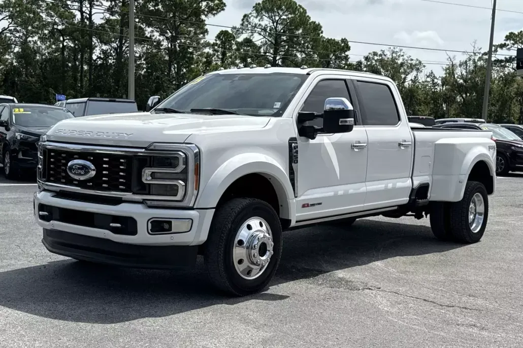 2023 Ford F-450 Platinum photo 1