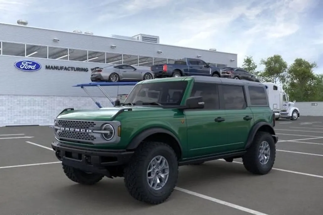 2025 Ford Bronco Badlands photo 1