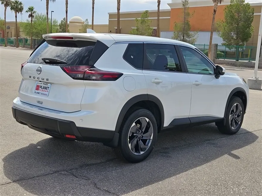 2026 Nissan Rogue SV photo 1