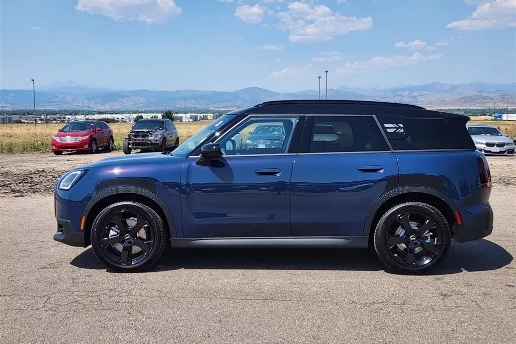 2025 Mini Countryman S ALL4 photo 1