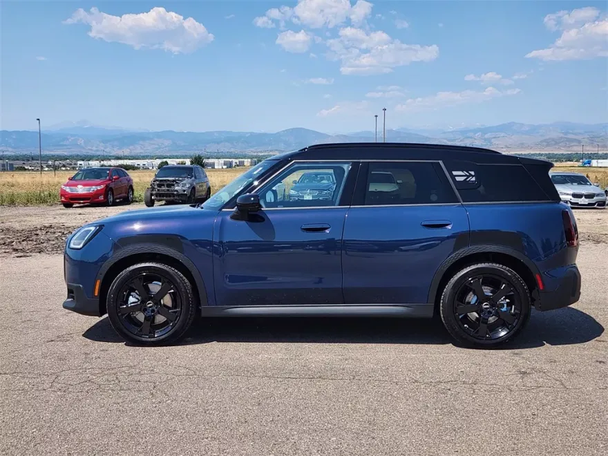 2025 Mini Countryman S ALL4 photo 1