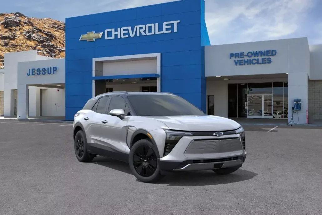2025 Chevrolet Blazer EV photo 1