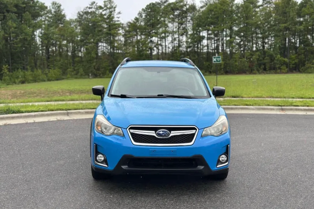 2017 Subaru Crosstrek 2.0i Base photo 1