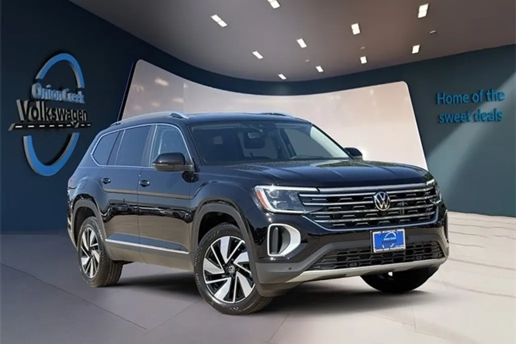2025 Volkswagen Atlas SEL photo 1