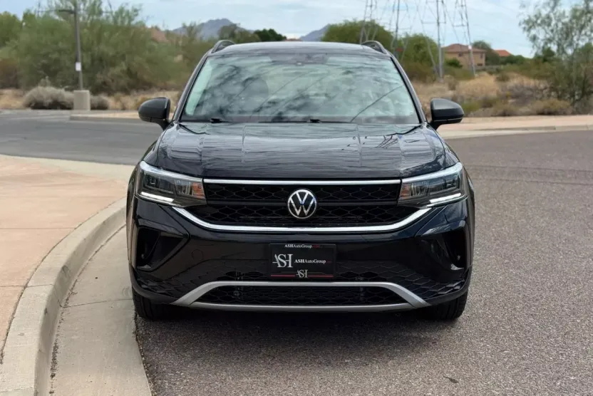 2023 Volkswagen Taos S photo 1