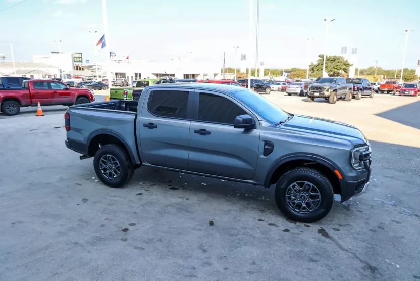 2024 Ford Ranger XLT photo 1