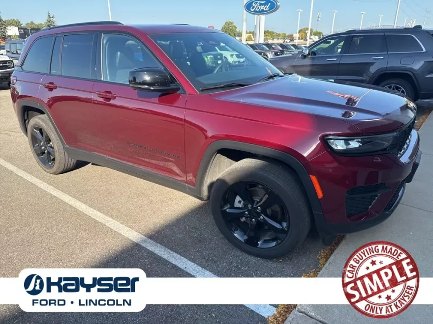 2023 Jeep Grand Cherokee Altitude photo 1