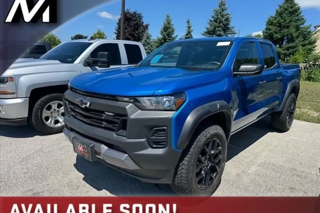 2023 Chevrolet Colorado Trail Boss photo 1