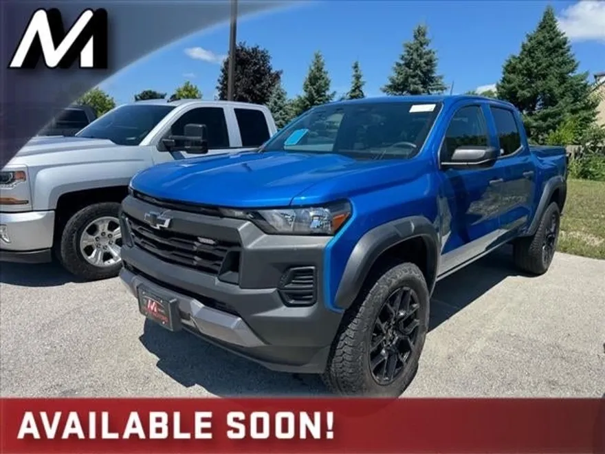 2023 Chevrolet Colorado Trail Boss photo 1