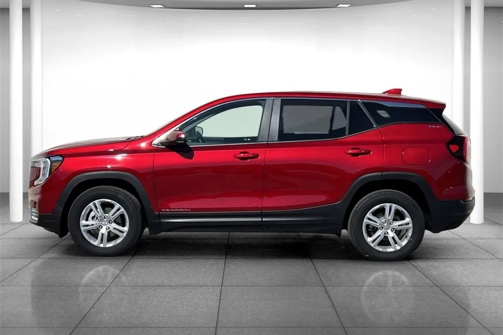 2024 Gmc Terrain SLE photo 1
