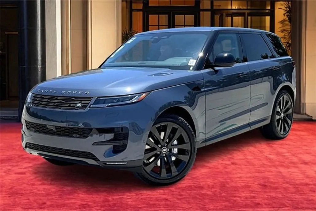 2025 Land Rover Range Rover Sport P360 SE photo 1