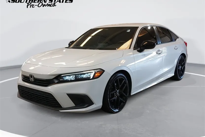 2022 Honda Civic Sport photo 2