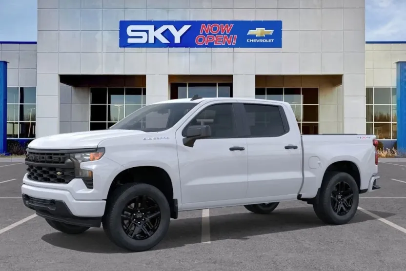 2025 Chevrolet Silverado 1500 Custom photo 1