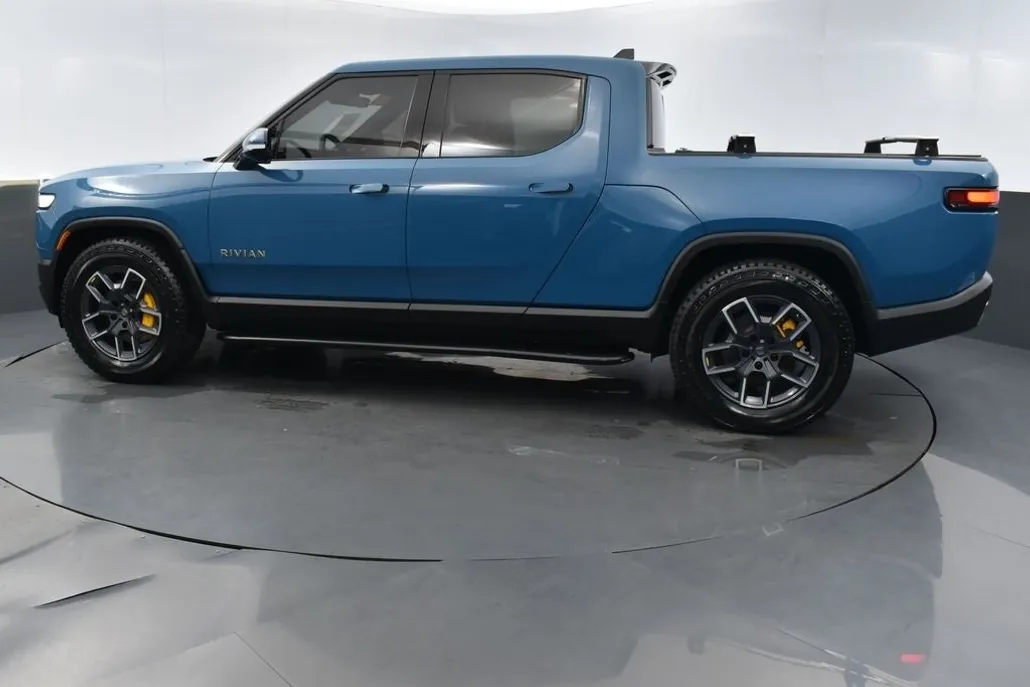 2023 Rivian R1T Adventure photo 1