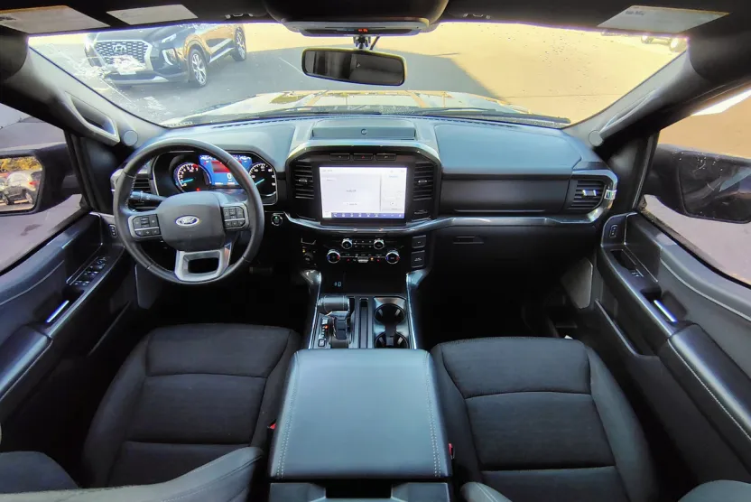 2023 Ford F-150 XLT photo 1