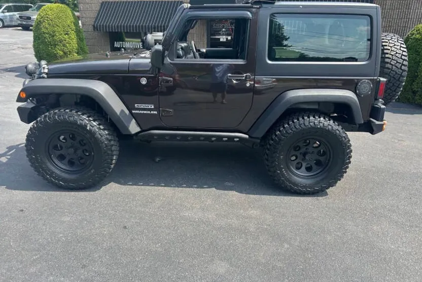 2013 Jeep Wrangler Sport photo 1