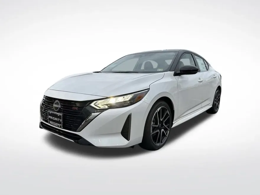 2025 Nissan Sentra SR photo 1