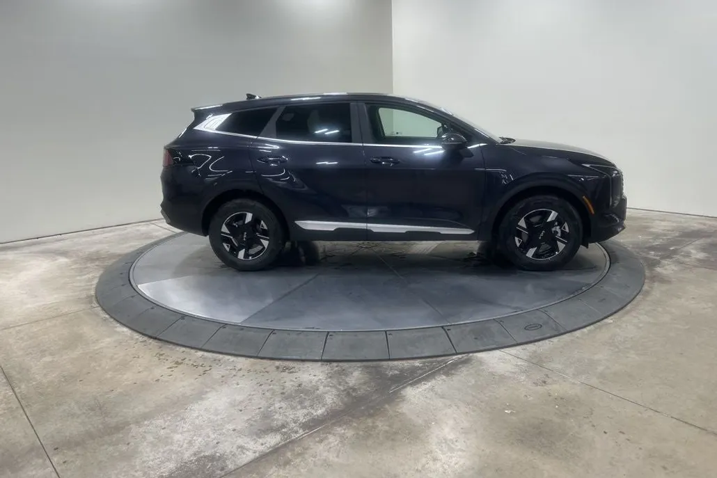 2026 Kia Sportage LX photo 1