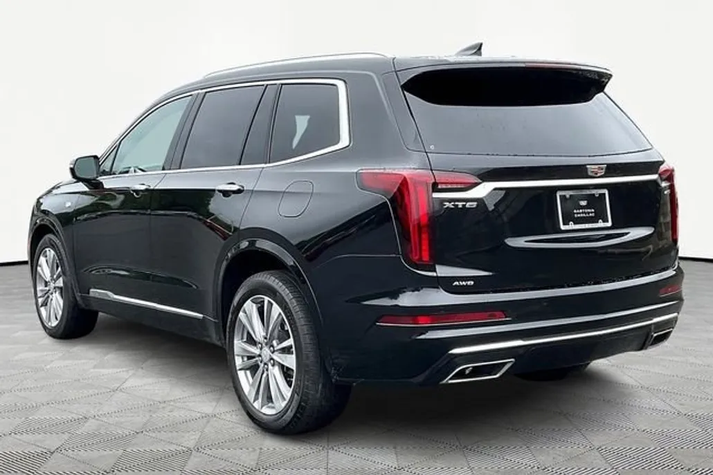 2024 Cadillac XT6 Premium Luxury photo 1