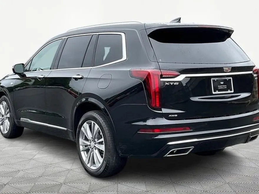 2024 Cadillac XT6 Premium Luxury photo 1